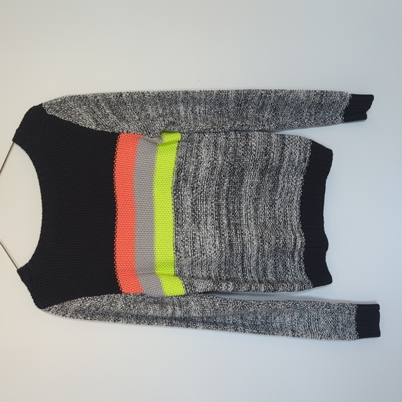 Fun fall sweater - Picture 2 of 4